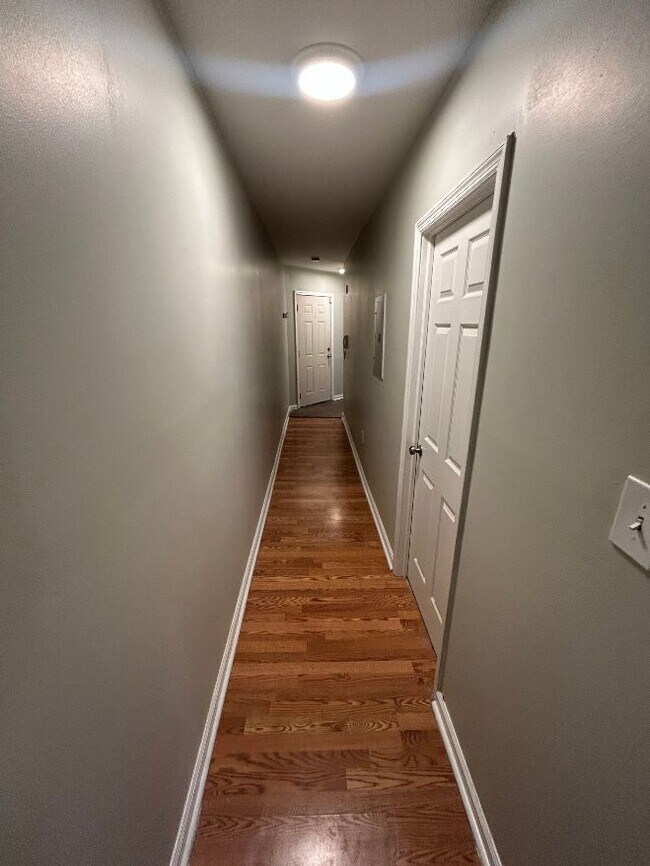 1311 S 52nd St unit 4, Philadelphia, PA 19143 - photo 6