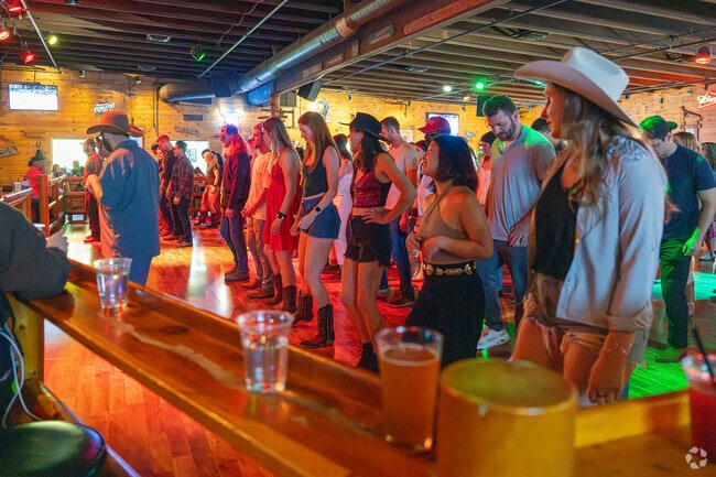 Learn country dancing at Bushwackers on Thursday and Friday evenings.