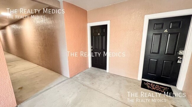 6627 Queens Borough Ave, Orlando, FL 32835 - photo 4