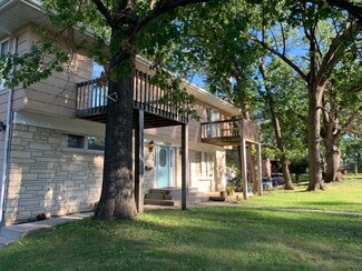 1420 Sierra Dr NE, Cedar Rapids, IA 52402