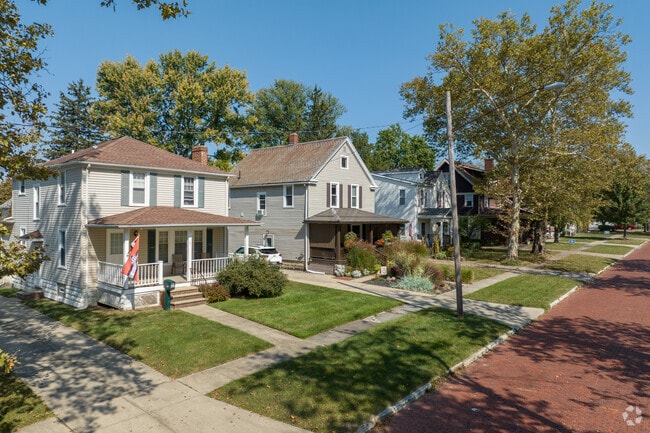 Owners take great pride in maintaining their homes in Bedford.