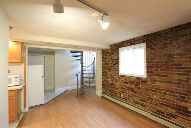 12 Mount Auburn St unit 2, Cambridge, MA 02138 - photo 2