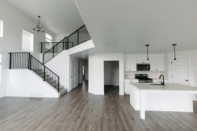 1044 N 3620 W, Lehi, UT 84043 - photo 2