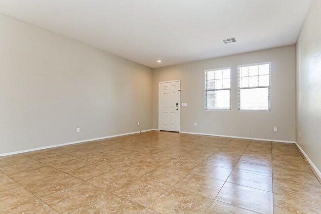 7247 W Alta Vista Rd, Laveen, AZ 85339 - photo 5