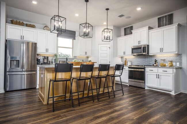 828 Sanger Ln unit 36503860, Leander, TX 78641 - photo 7