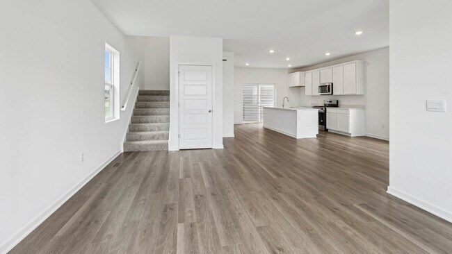 523 Trysil Aly N, Stoughton, WI 53589 - photo 6