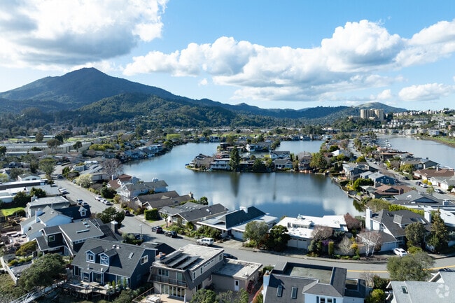 Head to Riviera Circle for life in the shadow of Mt. Tam and all it has to offer.