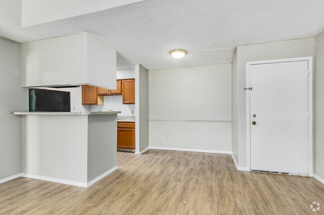 Millenium Cove, Orlando, FL 32811 - photo 7