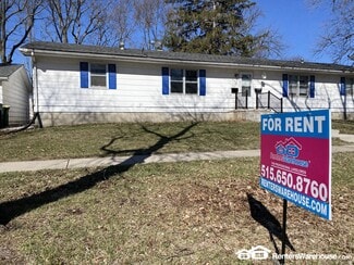 403 Hatton Ave, Dallas Center, IA 50063