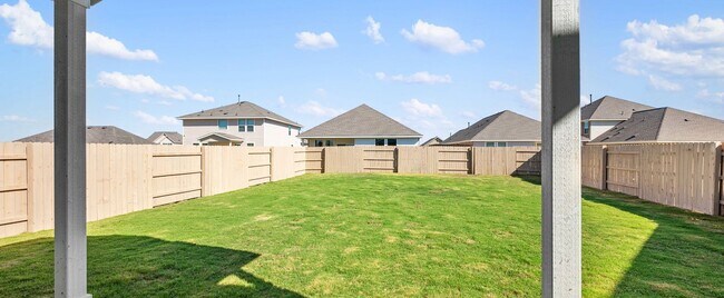 135 Silverleaf Spur, Bastrop, TX 78602 - photo 7