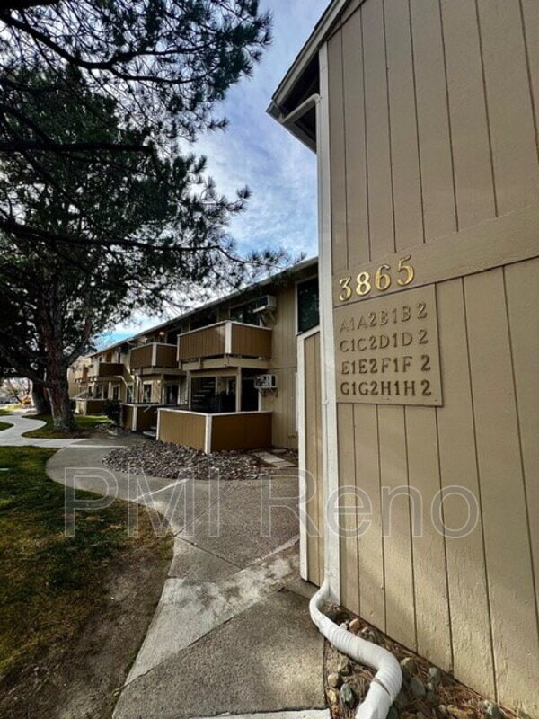 3865 E Leonesio Dr Unit D2, Reno, NV 89512
