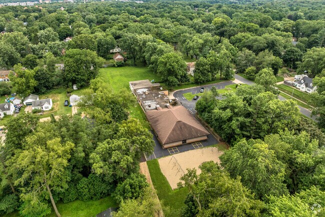 Reformed Heritage Christian School has a student/teacher ration of 9 to 1.