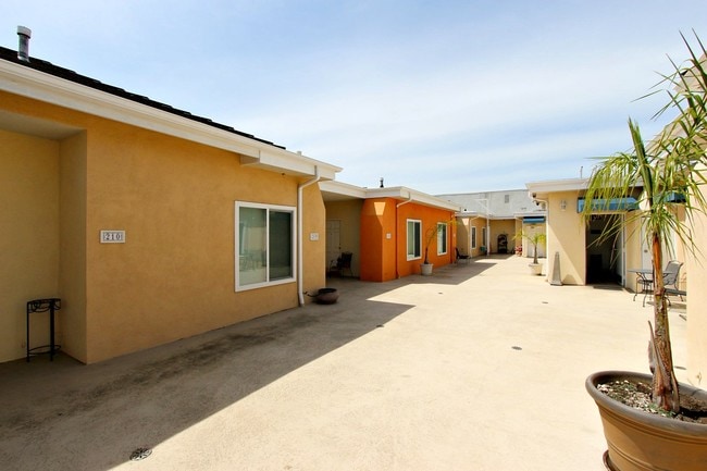 13112 Hadley St unit 203, Whittier, CA 90601 - photo 7