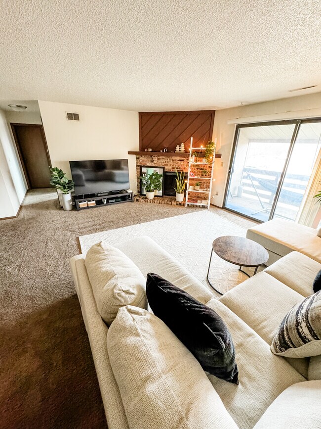 St. Andrews Apartments, Cedar Rapids, IA 52402 - photo 7