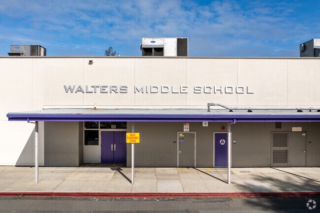 G.M. Walters Middle School scores an A- on Niche.