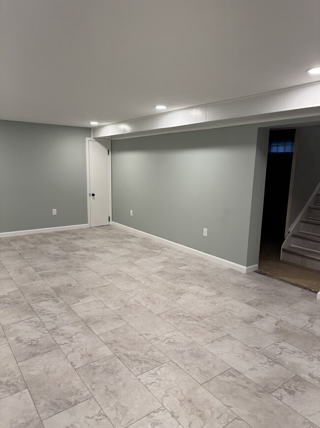 5938 Porter Rd, North Olmsted, OH 44070 - photo 6