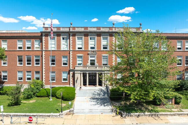 Webster Groves High School has an overall A grade on Niche.