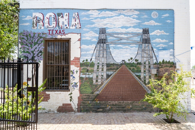 Murals portraying the local culture and nearby landmarks can be found throughout the Roma downtown area.