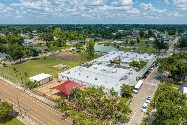 Bishop Noland Episcopal Day School offers a sprawling campus when viewed from above.