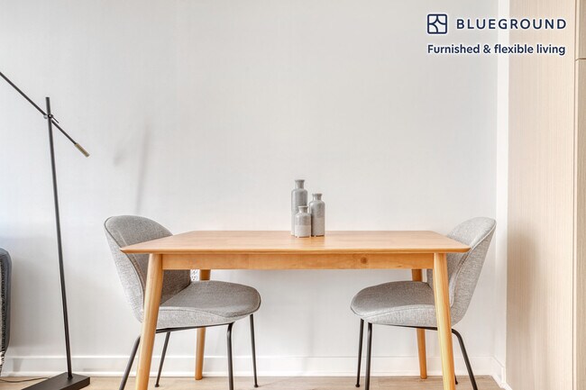 2121 1st St SW unit FL6-ID345, Washington, DC 20024 - photo 5