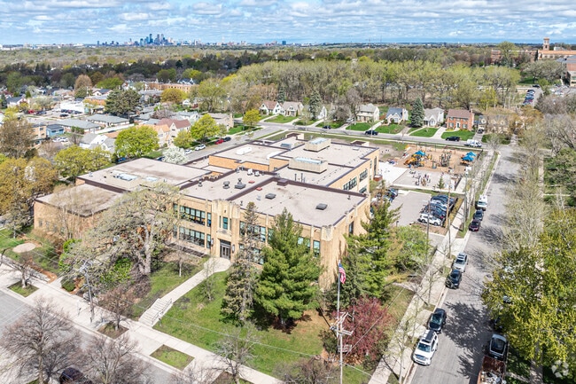 Horace Mann School is aK-5 community school nestled in St. Paul's Highland Park neighborhood.