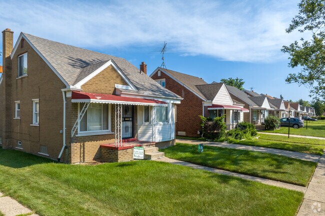 Bungalows and Minimal Traditionals are common in Boynton.
