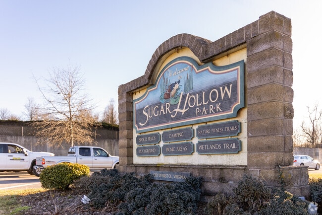 Sugar Hollow Park is a massive 400 acre park in Bristol for various outdoor activities.