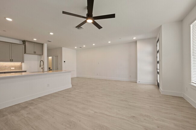 2551 Huxley Mews, Allen, TX 75013 - photo 5