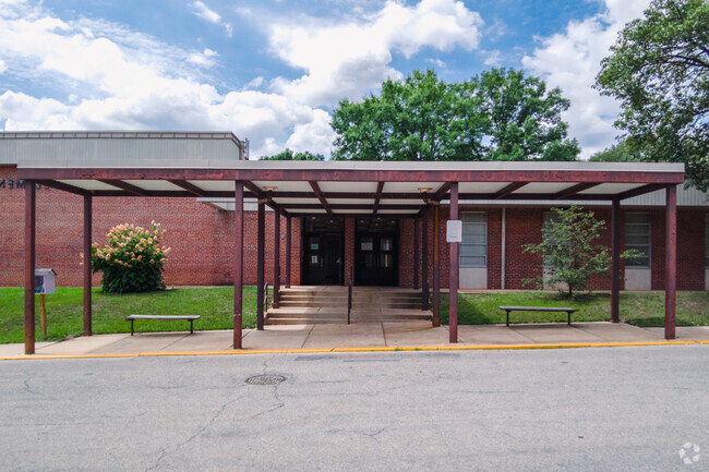 The entrance to Robert Frost Elementary School in Greenbelt.
