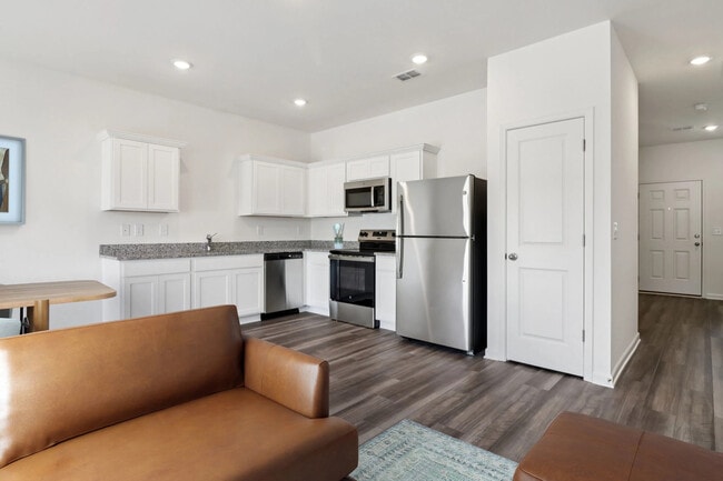 112 Beckles Rd unit 36496692, Villa Rica, GA 30180 - photo 3