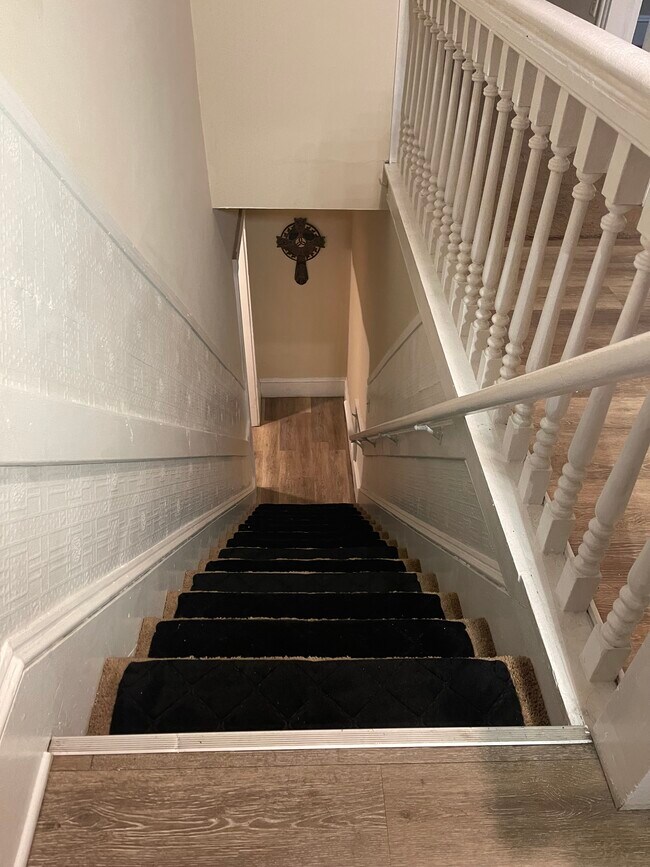 684 Bennett St unit 2, Luzerne, PA 18709 - photo 6