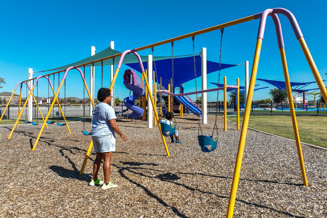 Spend some great bonding time with your child at Slayter Creek Park in Anna while swinging.