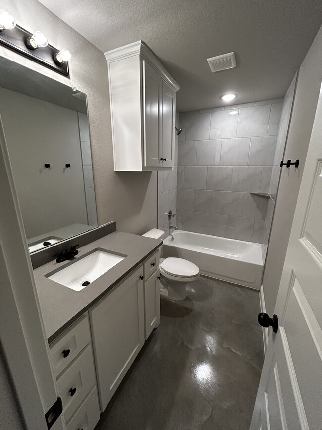 10024 Highway 199 W unit 10024-200, Poolville, TX 76487 - photo 7