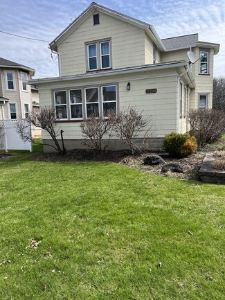 175 North Ave Unit 1, Webster, NY 14580