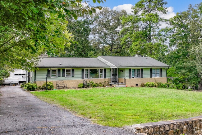 One of the most popular architectural styles found in Lupton City is Ranch homes.