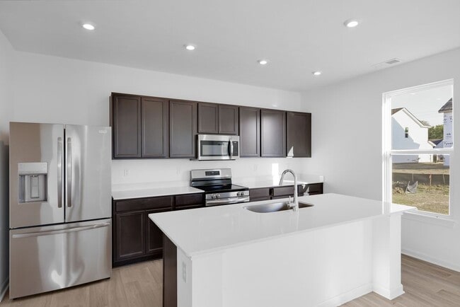 2040 White Oak Ln, Shelbyville, IN 46176 - photo 2