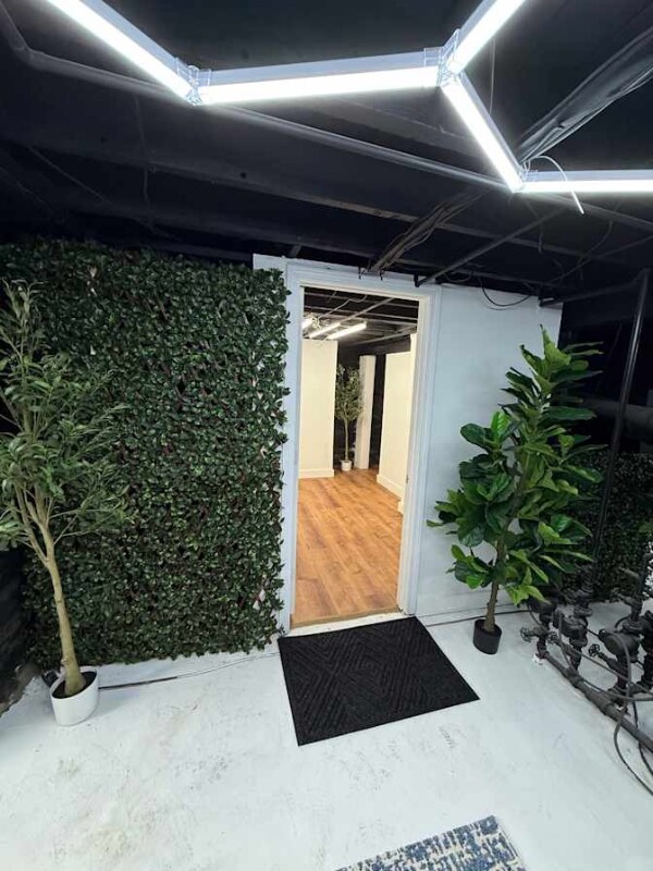 82 W Broadway unit Room A, Derry, NH 03038 - photo 2