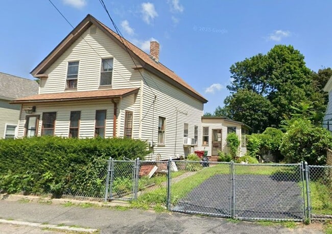 24 Roper St, Lowell, MA 01852 - photo 3