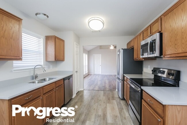 308 Oak Meadow Ln, Cedar Hill, TX 75104 - photo 7