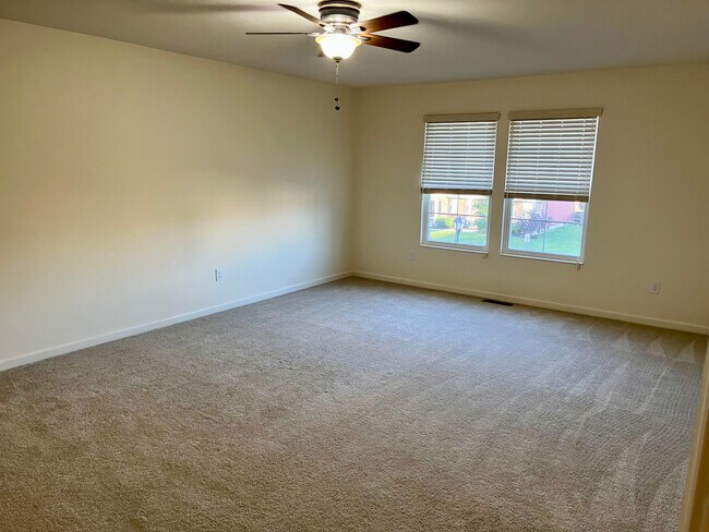 4189 Pheasant Ridge Ct, Batavia, OH 45103 - photo 6