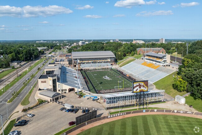 The Broncos are always fun to watch at Waldo Stadium near Knollwood.