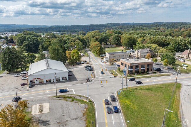 Route 26 is an easy way in and out of Kingwood.