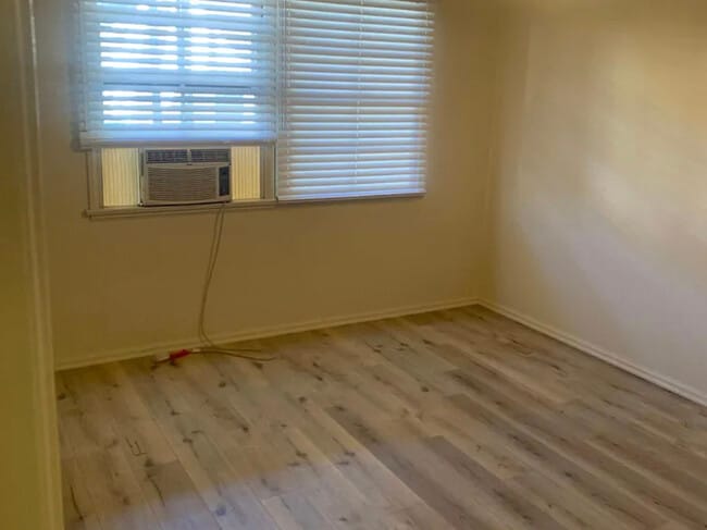 4652 Colfax Ave, North Hollywood, CA 91602 - photo 5