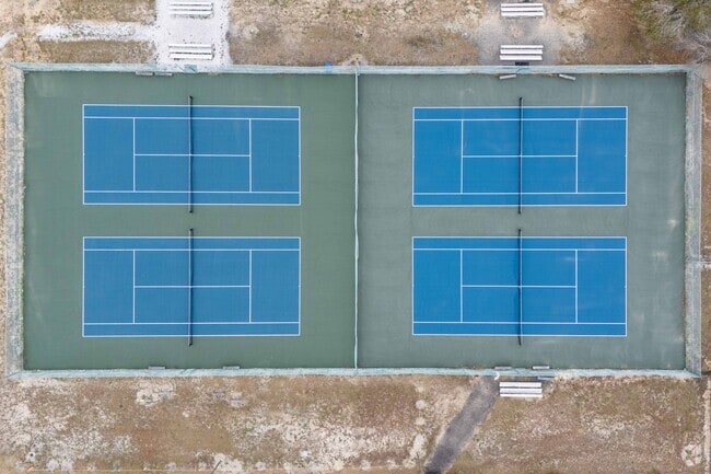 The tennis courts at the Fernandina Beach High School.