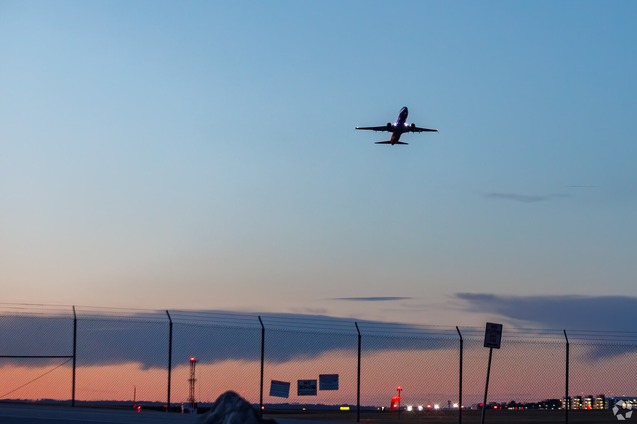 BWI Airport is only a 30 minute drive from the Highland Beach neighborhood.