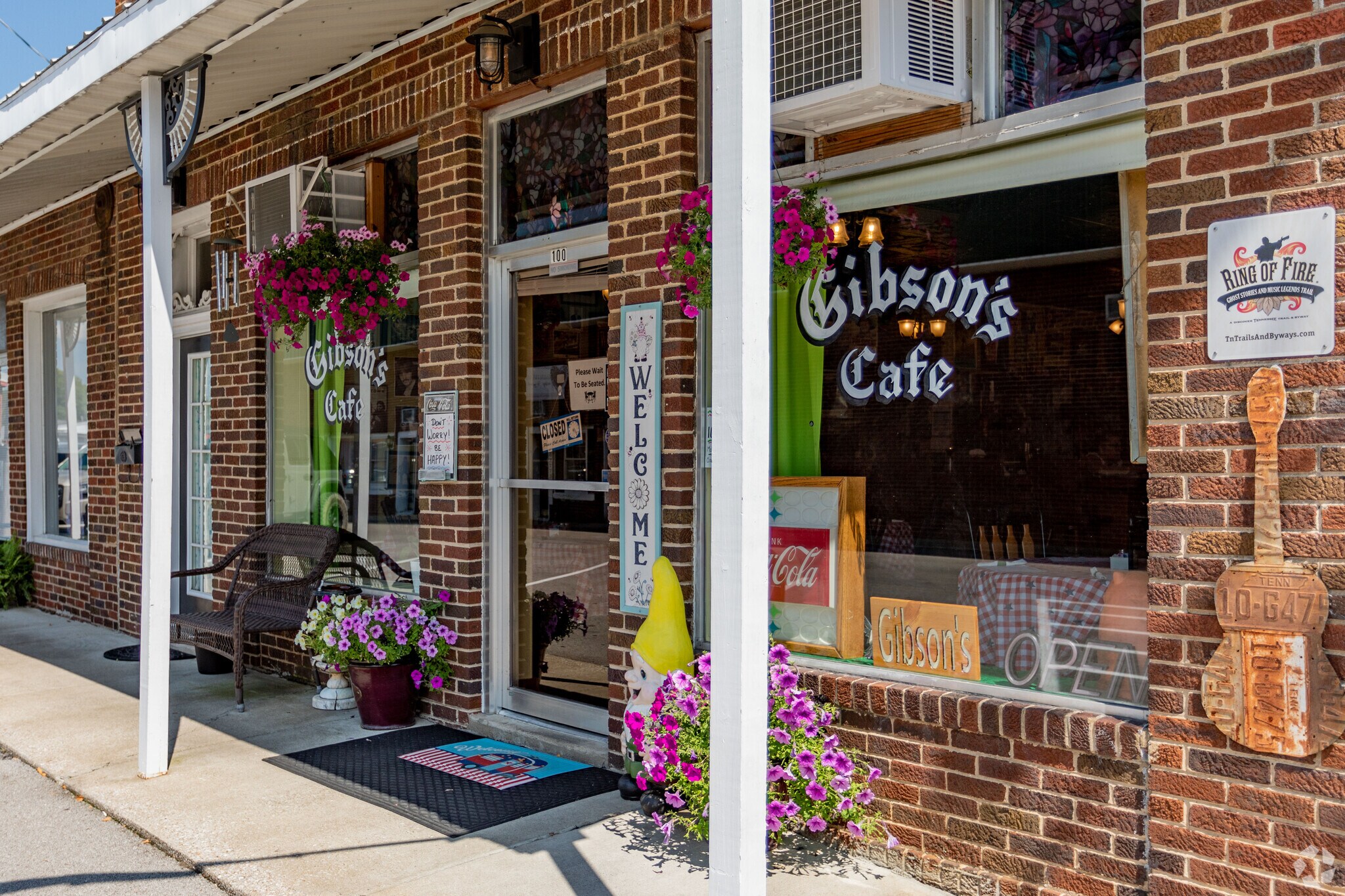 Macon County is homes to Gibson's Cafe.