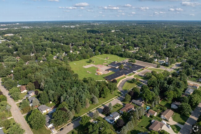 Amberly Elementary School has a A- rating in diversity of Niche.com