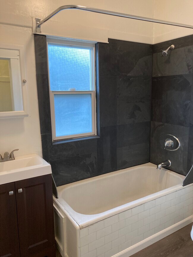 533 S Westmoreland Ave unit 14, Los Angeles, CA 90020 - photo 5