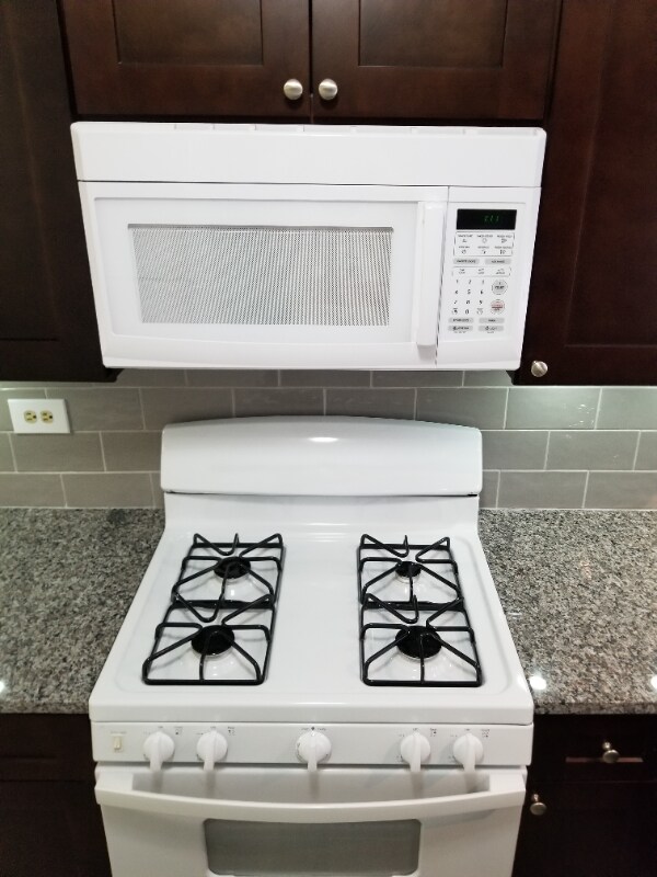 5712 Ridgemont Ln, Chicago Ridge, IL 60415 - photo 4