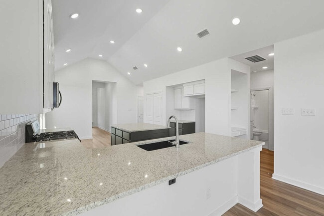 723 Sagebrush Trail, Sherman, TX 75092 - photo 5